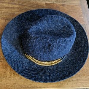 Anthropologie hat